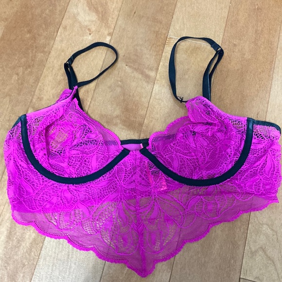 Bralette - Picture 1 of 2